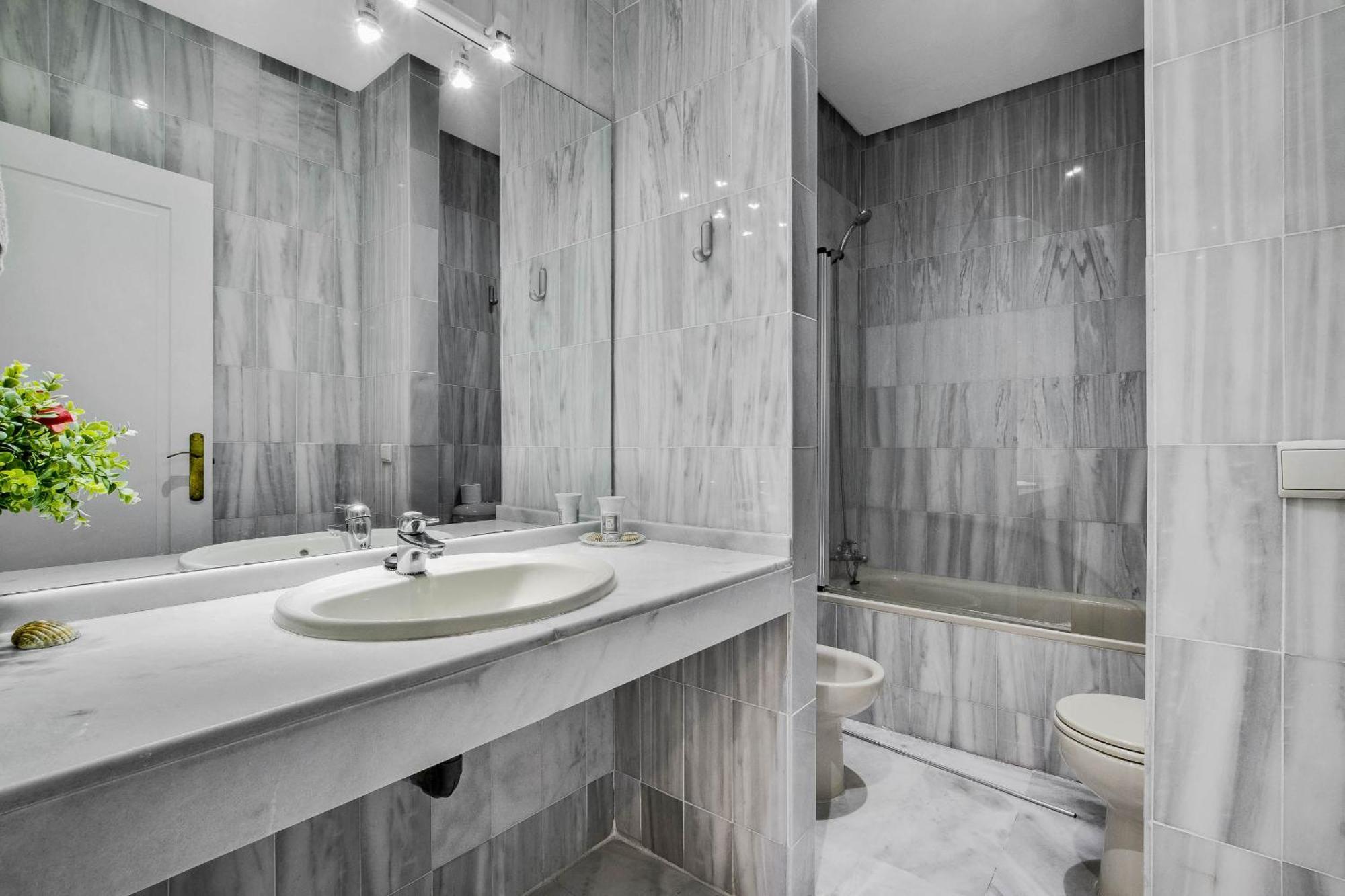 Apartamento Para 6 Con Wifi, Ac, Piscina Y Parking Gratis Benalmádena Zewnętrze zdjęcie